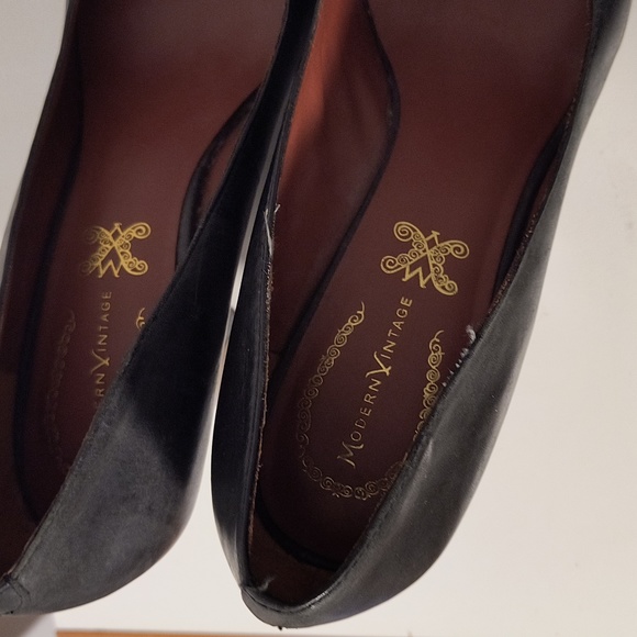 Modern Vintage Wedge Heel - Picture 8 of 10